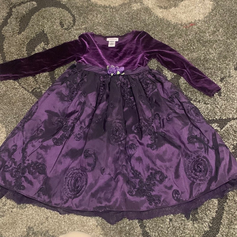 Good conditions purple dress for girls size 6